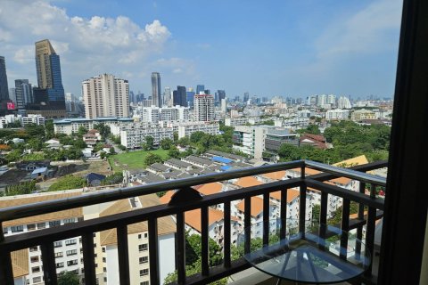 Condominio de 1 dormitorio en Sathon, Bangkok, Tailandia № 142992 - foto 13