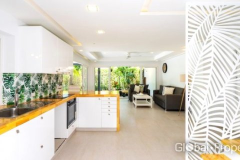 Casa de 4 dormitorios en Ko Chang, Tailandia № 100778 - foto 7