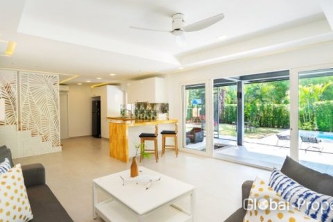 Casa de 4 dormitorios en Ko Chang, Tailandia № 100778 - foto 5