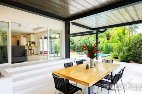 Casa de 4 dormitorios en Ko Chang, Tailandia № 100778 - foto 4