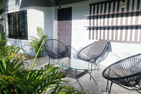 Casa de 3 dormitorios en Pattaya, Tailandia № 100780 - foto 22