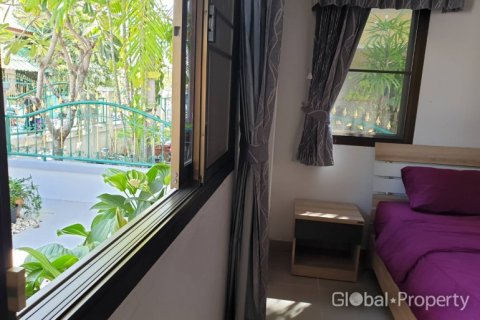Casa de 3 dormitorios en Pattaya, Tailandia № 100780 - foto 13