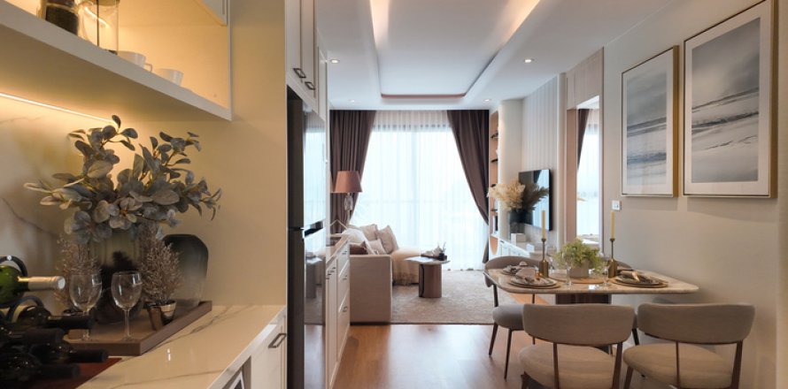 Apartamento de 384 dormitorios en Pattaya, Tailandia № 130420