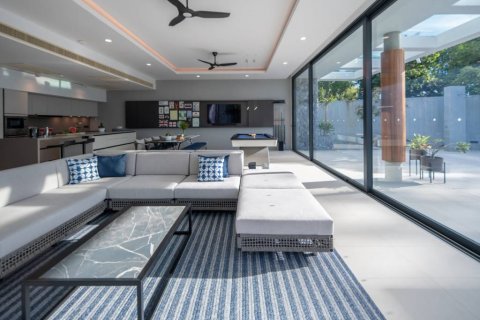 Chalet de 5 dormitorios en Sattahip, Tailandia № 132755 - foto 7