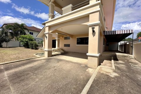 Casa de 5 dormitorios en Pattaya, Tailandia № 130214 - foto 7