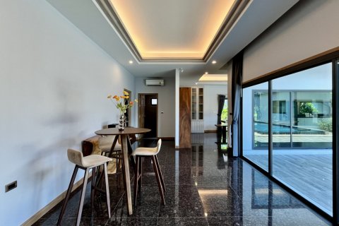 Casa de 3 dormitorios en Bang Lamung, Tailandia № 130213 - foto 8