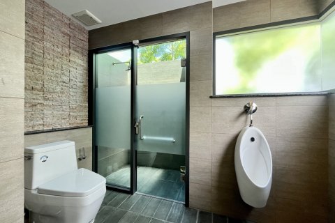 Casa de 3 dormitorios en Bang Lamung, Tailandia № 130213 - foto 6