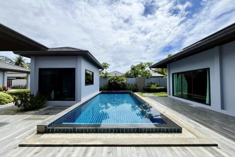 Casa de 3 dormitorios en Bang Lamung, Tailandia № 130213