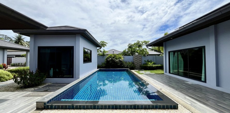 Casa de 3 dormitorios en Bang Lamung, Tailandia № 130213