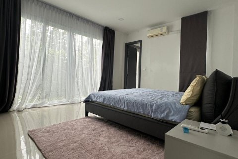 Haus in Chon Buri, Thailand 3 Schlafzimmer № 130217 - Foto 8