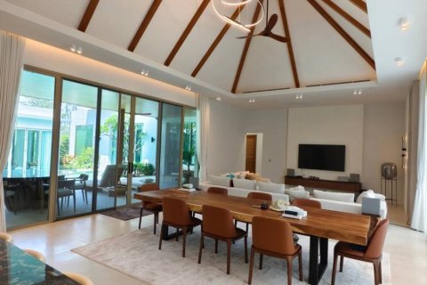 Chalet de 4 dormitorios en Phuket, Tailandia № 132735 - foto 3