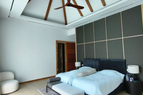 Chalet de 4 dormitorios en Phuket, Tailandia № 132735 - foto 5