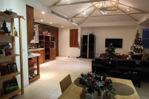 Chalet de 3 dormitorios en Surat Thani, Tailandia № 132730 - foto 7