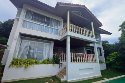 Chalet de 3 dormitorios en Surat Thani, Tailandia № 132730 - foto 2