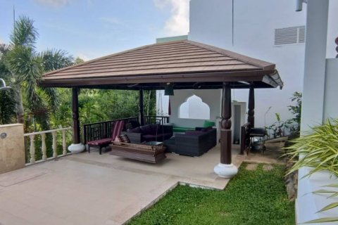 Chalet de 3 dormitorios en Surat Thani, Tailandia № 132730 - foto 4