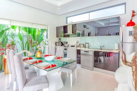 Casa de 2 dormitorios en Nai Harn Beach, Tailandia № 131069 - foto 6
