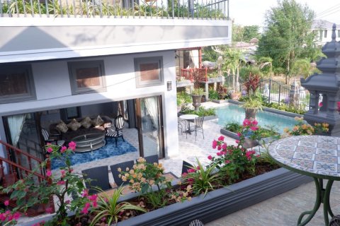 Maison à Bang Sare, Thaïlande 4 chambres № 107944
