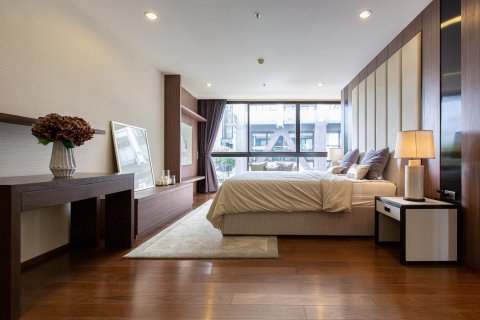 Condominio de 4 dormitorios en Bangkok, Tailandia № 83071 - foto 5