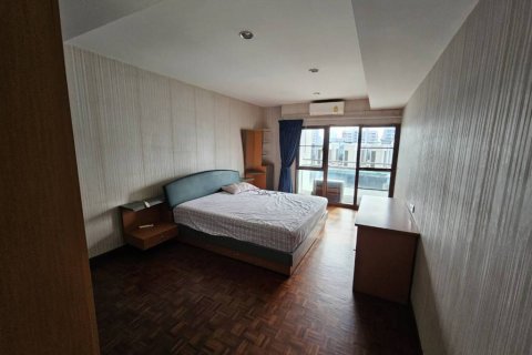 Condominio de 2 dormitorios en Bangkok, Tailandia № 132600 - foto 4