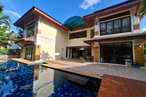 Chalet de 5 dormitorios en Phuket, Tailandia № 132502