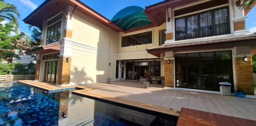 Chalet de 5 dormitorios en Phuket, Tailandia № 132502
