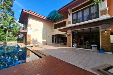 Chalet de 5 dormitorios en Phuket, Tailandia № 132502 - foto 2