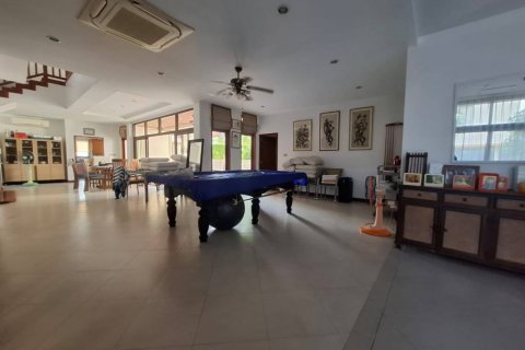 Chalet de 5 dormitorios en Phuket, Tailandia № 132502 - foto 4