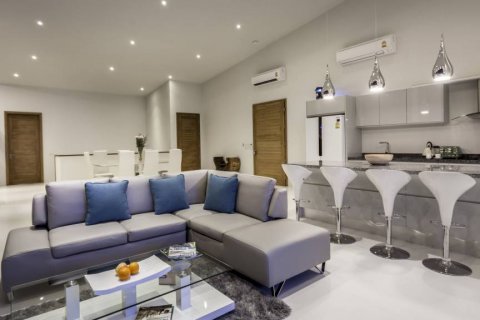 Chalet de 4 dormitorios en Surat Thani, Tailandia № 132497 - foto 9