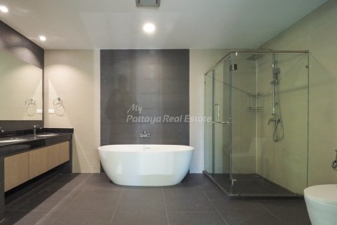 Condominio de 4 dormitorios en Pattaya, Tailandia № 104558 - foto 7
