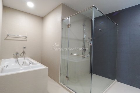 Condominio de 4 dormitorios en Pattaya, Tailandia № 104558 - foto 19