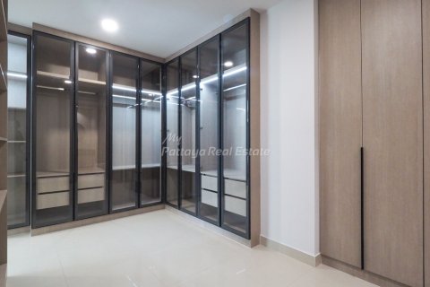 Condominio de 4 dormitorios en Pattaya, Tailandia № 104558 - foto 11