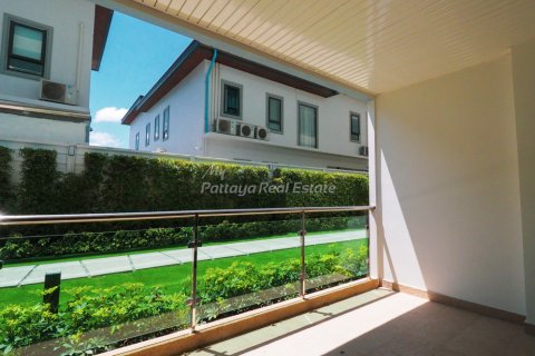 Condominio de 4 dormitorios en Pattaya, Tailandia № 104558 - foto 22