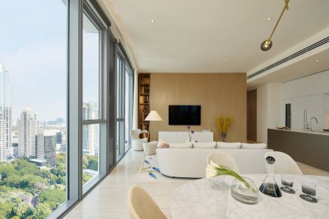 Condo in Bangkok, Thailand, 2 bedrooms  № 143203 - photo 2