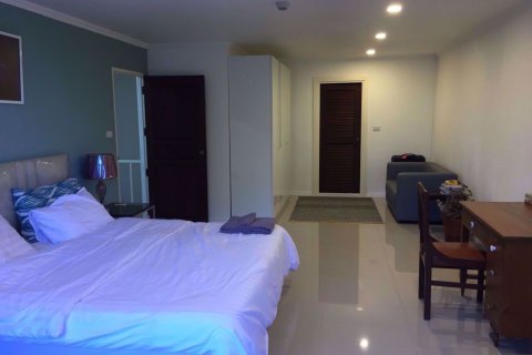 Dúplex de 2 dormitorios en Watthana, Bangkok, Tailandia № 77042 - foto 9