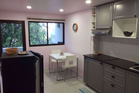 Dúplex de 2 dormitorios en Watthana, Bangkok, Tailandia № 77042 - foto 5
