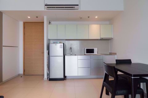 Condominio de 1 dormitorio en Watthana, Bangkok, Tailandia № 77045 - foto 3