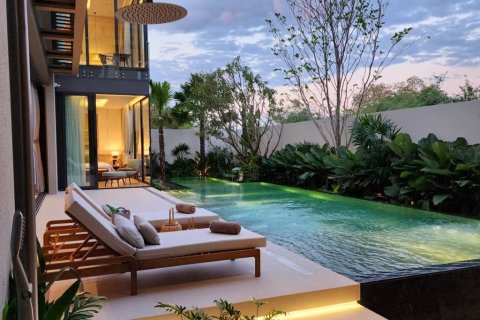 Chalet de 5 dormitorios en Phuket, Tailandia № 124429 - foto 2