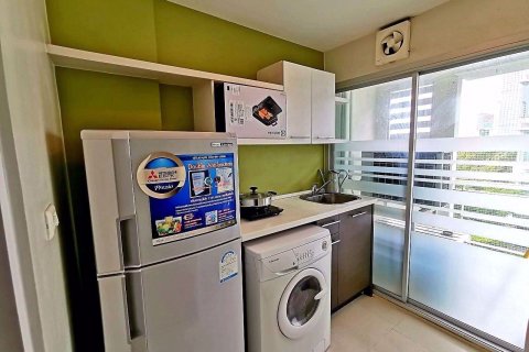 Condo à Watthana, Bangkok, Thaïlande, 2 chambres  № 76293 - photo 6