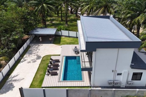 Chalet de 5 dormitorios en Krabi, Tailandia № 124788 - foto 3