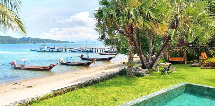 Casa de 4 dormitorios en Ko Samui, Tailandia № 107898