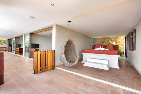 Casa de 5 dormitorios en Ko Samui, Tailandia № 107901 - foto 6