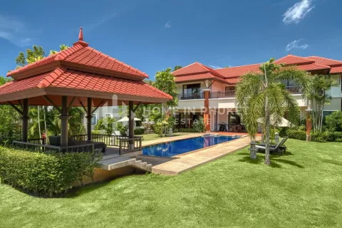 Casa de 4 dormitorios en Phuket, Tailandia № 130841 - foto 3