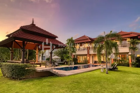 Casa de 4 dormitorios en Phuket, Tailandia № 130841 - foto 29