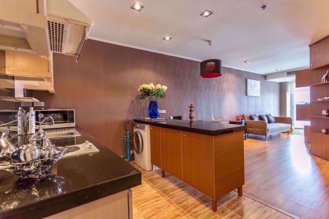 Condominio de 2 dormitorios en Khlong Toei, Bangkok, Tailandia № 77172 - foto 10