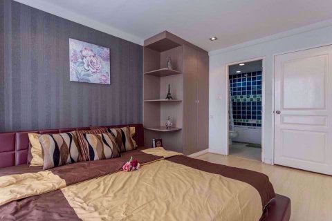 Condominio de 2 dormitorios en Khlong Toei, Bangkok, Tailandia № 77172 - foto 4