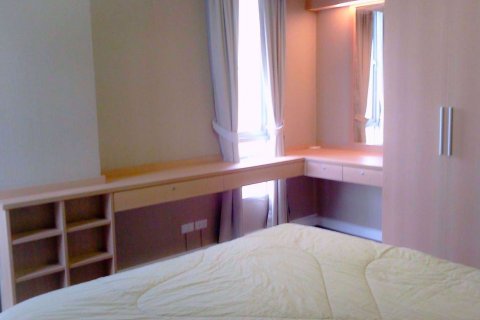 Condominio de 2 dormitorios en Yan Nawa, Bangkok, Tailandia № 77168 - foto 9