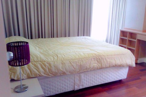 Condominio de 2 dormitorios en Yan Nawa, Bangkok, Tailandia № 77168 - foto 7