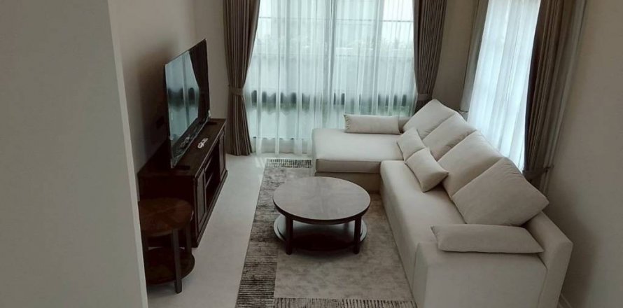 Casa de 4 dormitorios en Samut Prakan, Tailandia № 132630