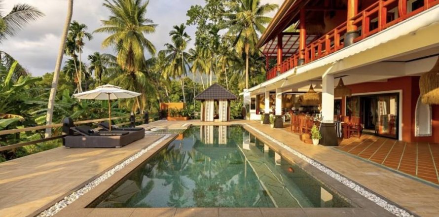 Chalet de 4 dormitorios en Surat Thani, Tailandia № 132632