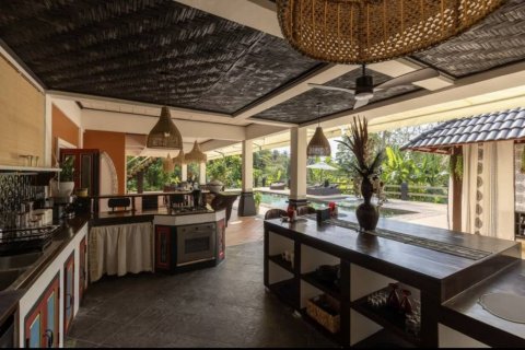 Chalet de 4 dormitorios en Surat Thani, Tailandia № 132632 - foto 8